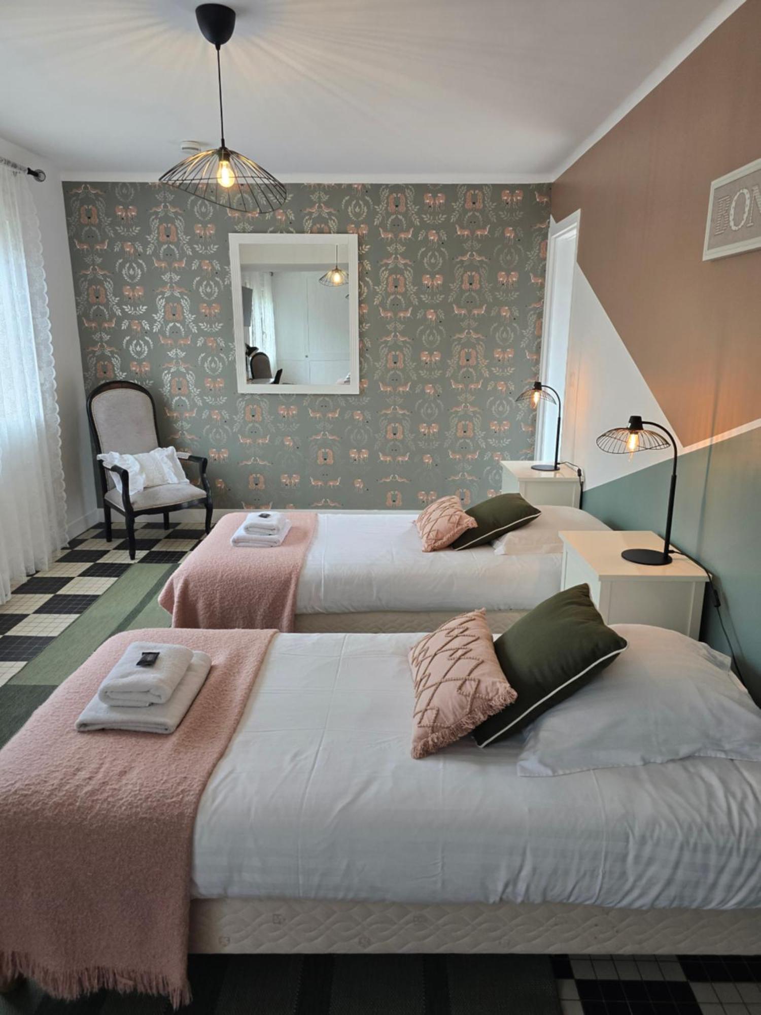 Hotel L'Ideal Le Mountbatten Arromanches-les-Bains Luaran gambar